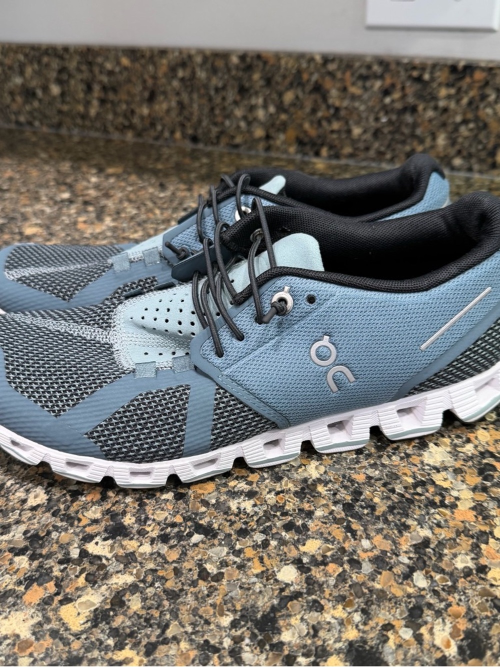 On Running Cloud ladies 7.5 Running Shoes - Blue/Gray - Picture 5 of 9